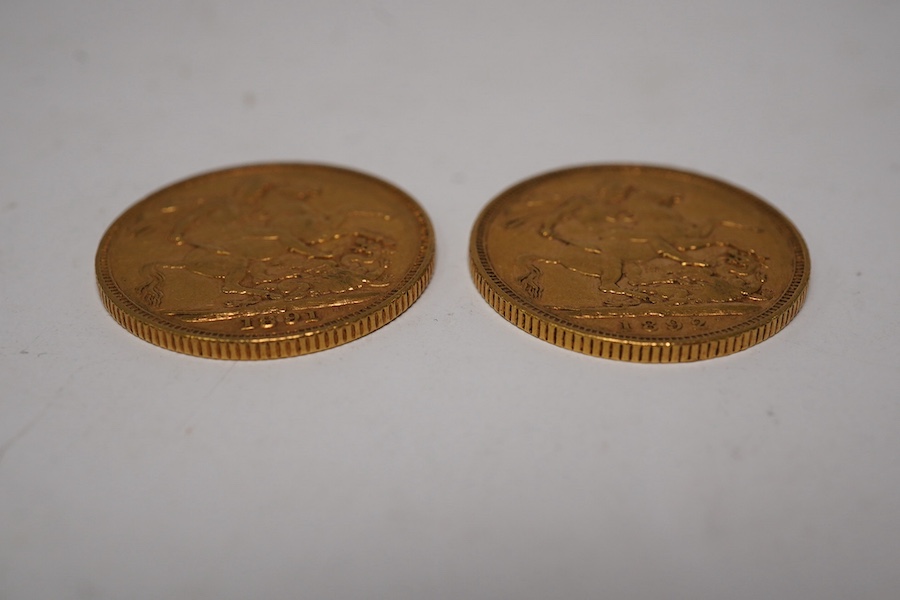 Australia gold coins, Victoria, two gold sovereigns, jubilee head, 1891S , fine or better and 1892S, fine or better